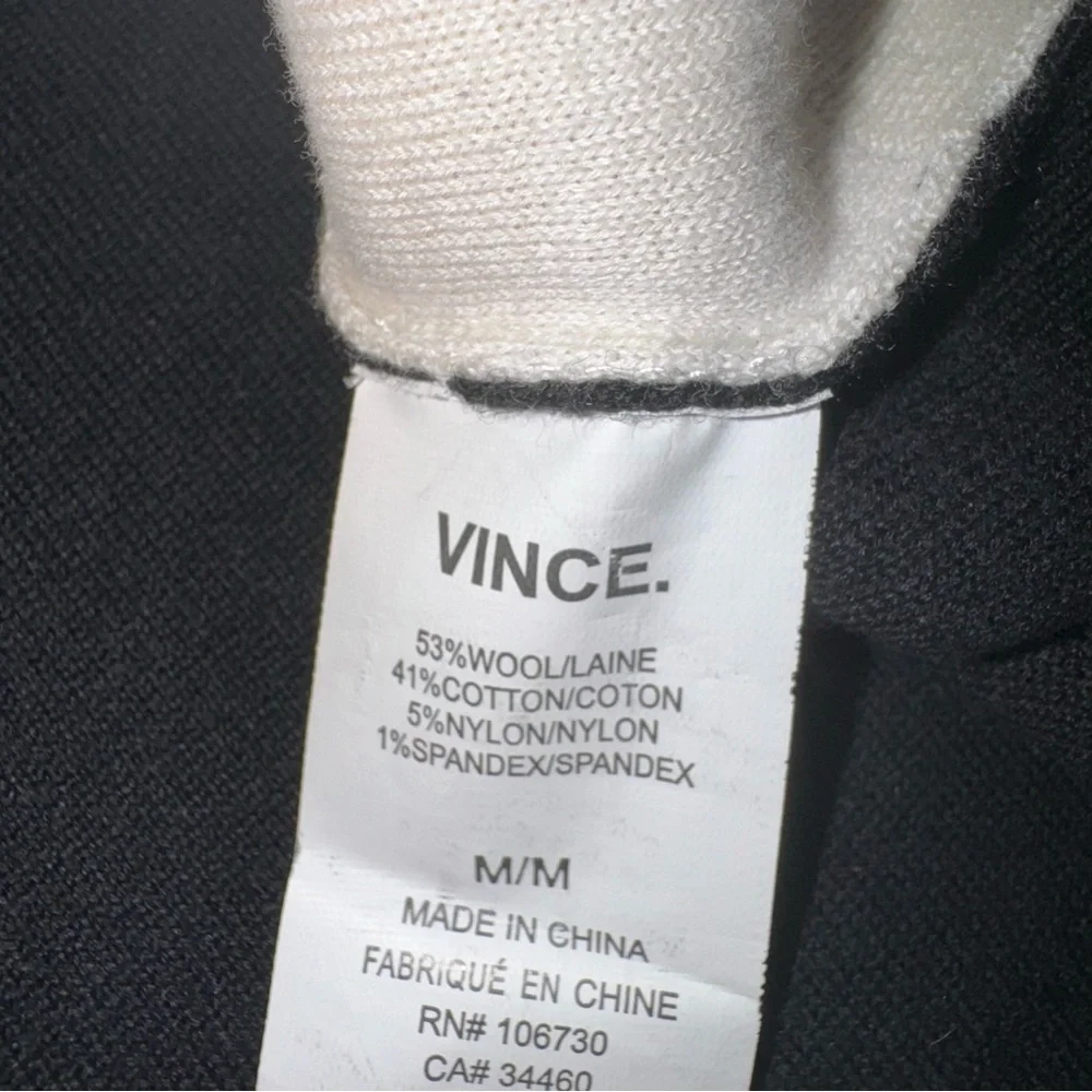 Vince Black Cream Colorblock Knit Sweater Wool‎ Blend Soft Crew Neck Size Medium